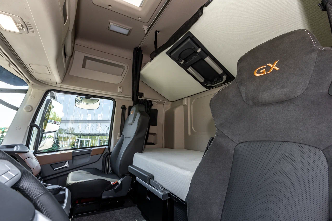 В Кирове стартовали продажи обновленного тягача Dongfeng GX PRO