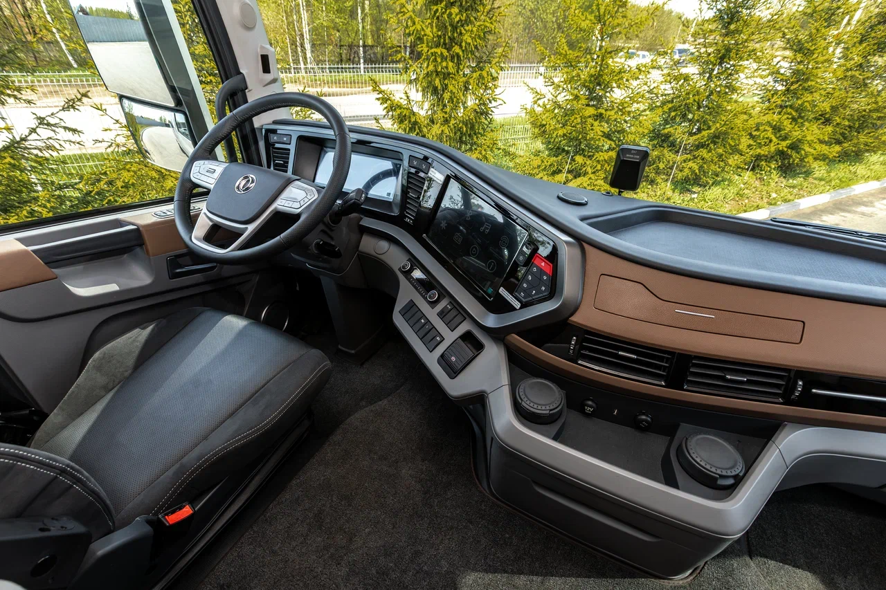 В Кирове стартовали продажи обновленного тягача Dongfeng GX PRO