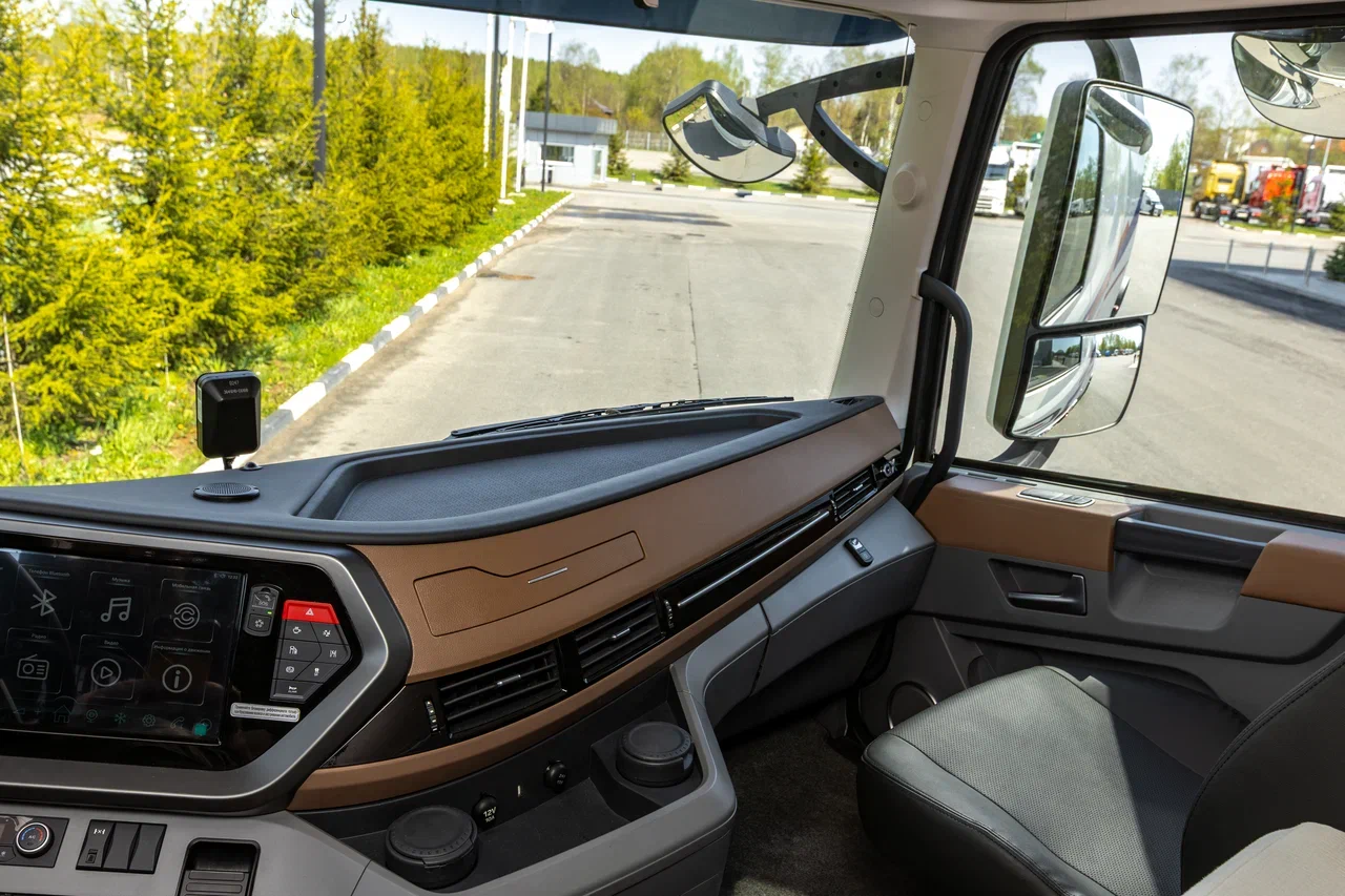 В Кирове стартовали продажи обновленного тягача Dongfeng GX PRO